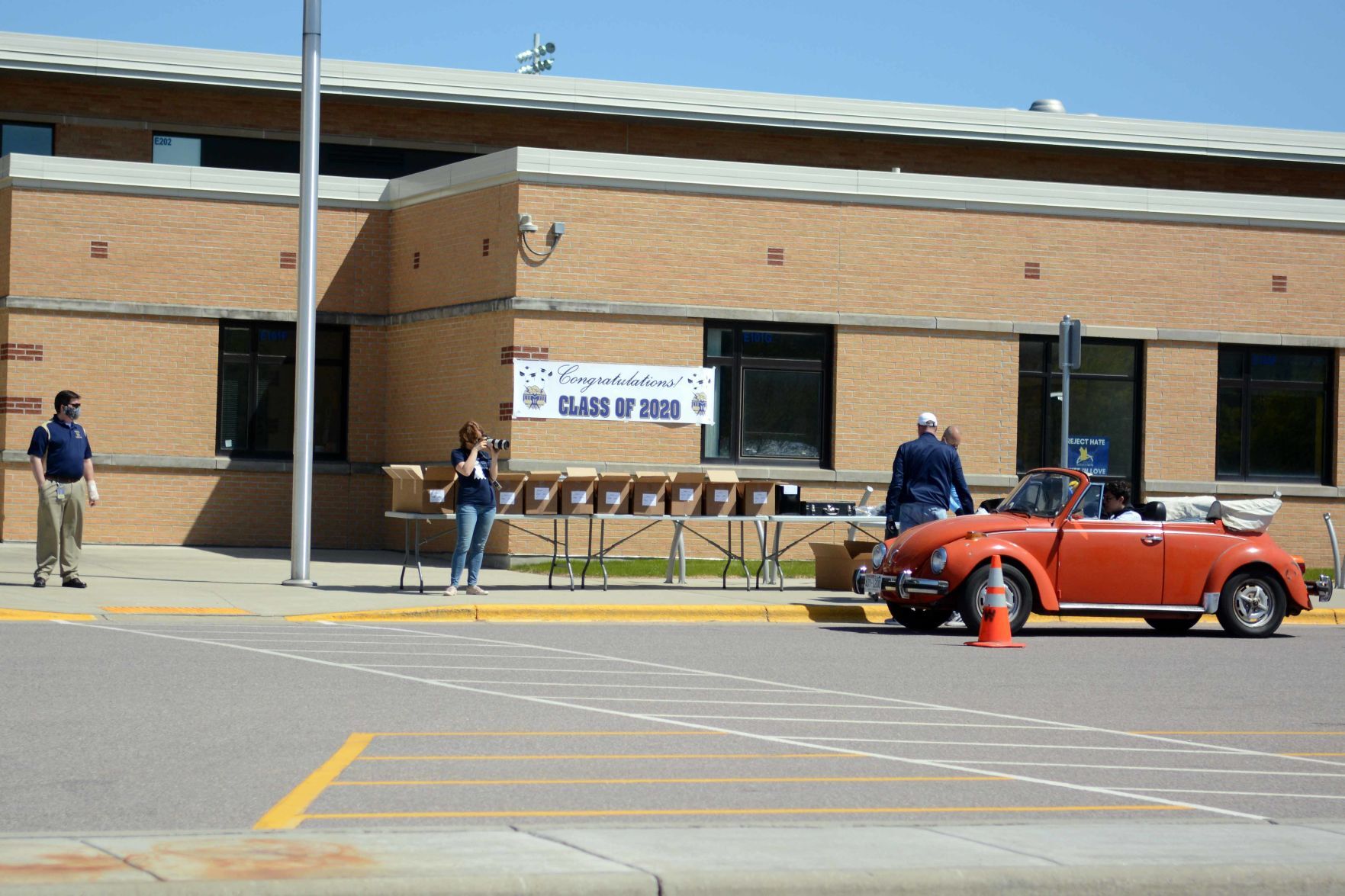 Baraboo Class of 2020 gets caps, gowns, signs